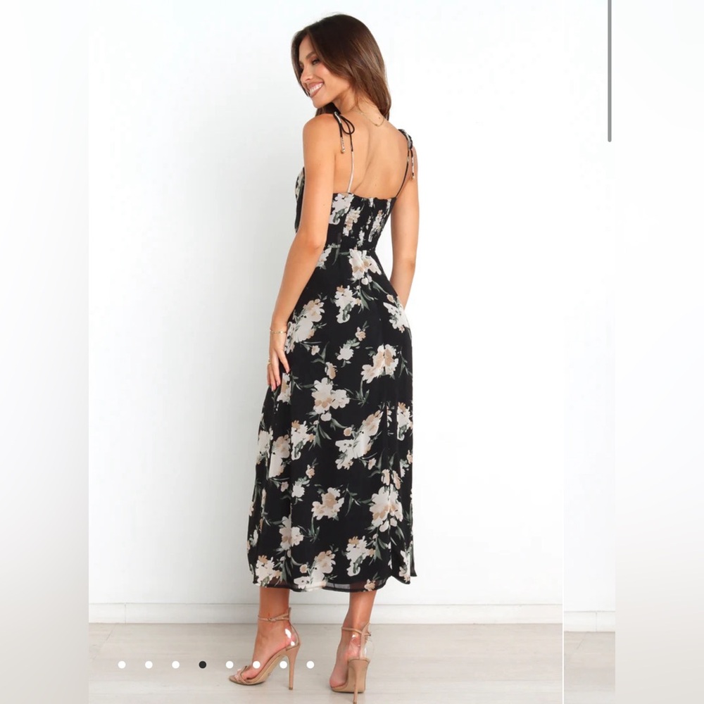 Petal and Pup “Meg Dress” - Midi dress in black